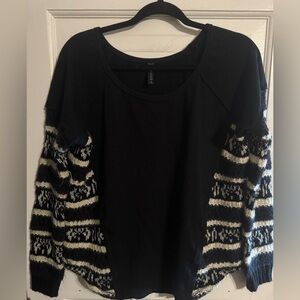 Full Tilt Black and Cream Patterned Sweater